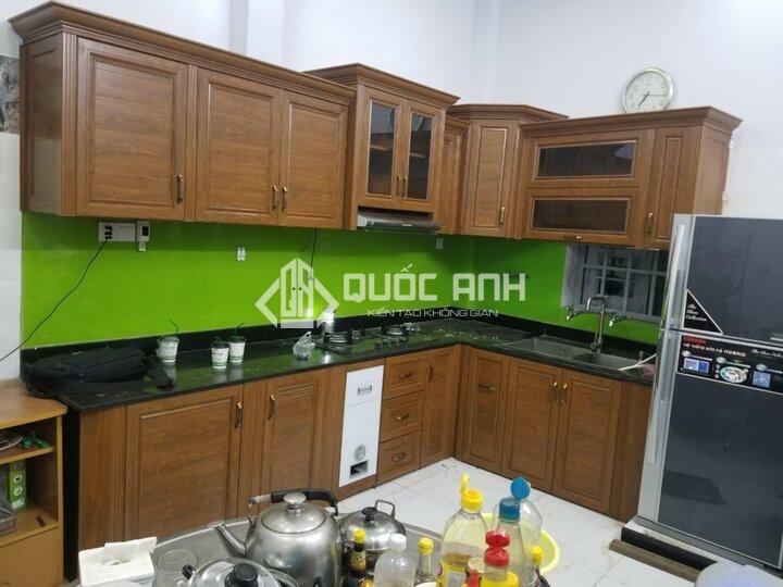 Tủ bếp Omega có độ bền cao, chịu lực tốt, dễ lau chùi, vệ sinh. 