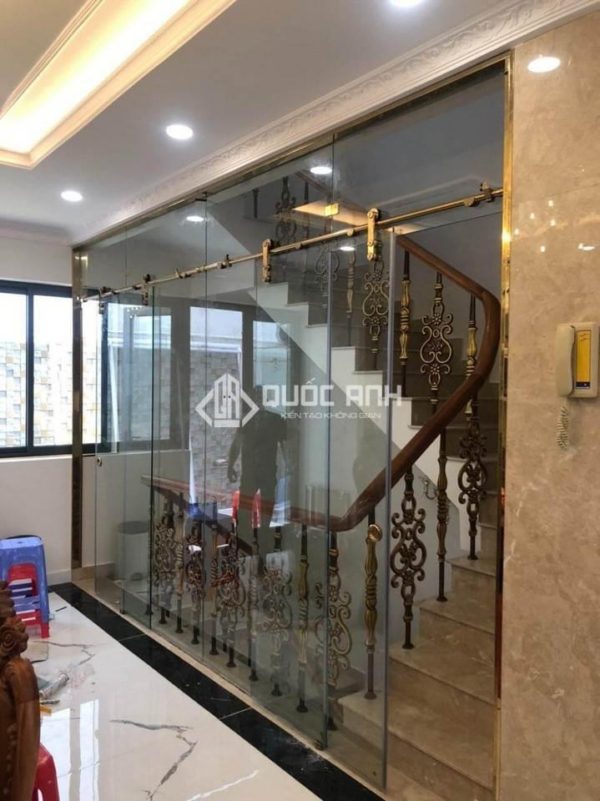 Vách kính cường lực