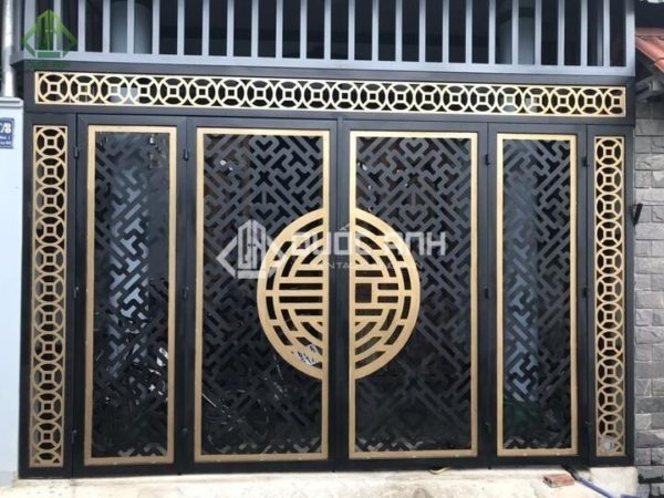 Mẫu cổng sắt CNC sang trọng, đẳng cấp.