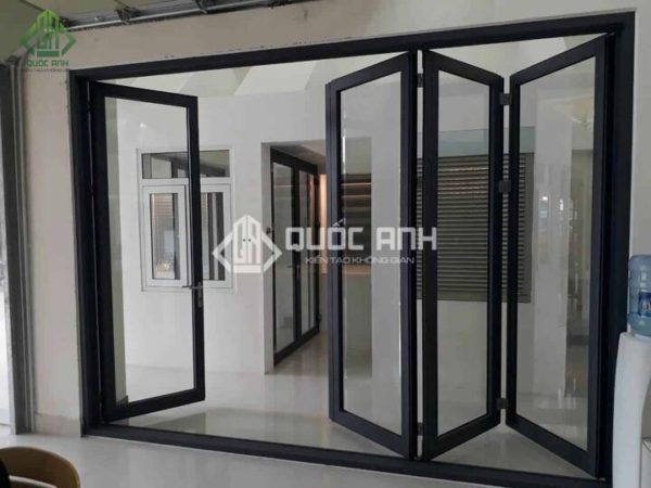Cửa nhôm kính xếp trượt.