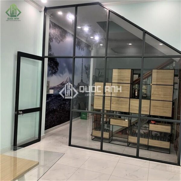Cửa nhôm kính kết hợp vách.