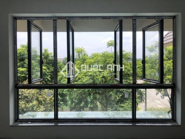 Cửa sổ mở quay nhôm Xingfa.