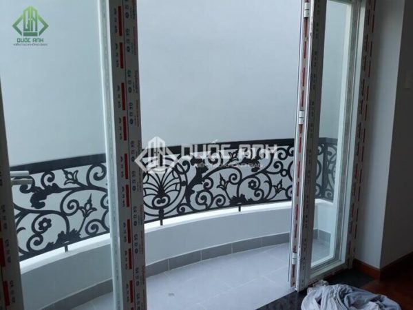 Quốc Anh Door là địa chỉ lắp đặt lan can sắt CNC uy tín hiện nay.