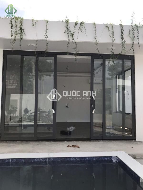 Cửa trượt quay được ứng dụng phổ biến hiện nay.