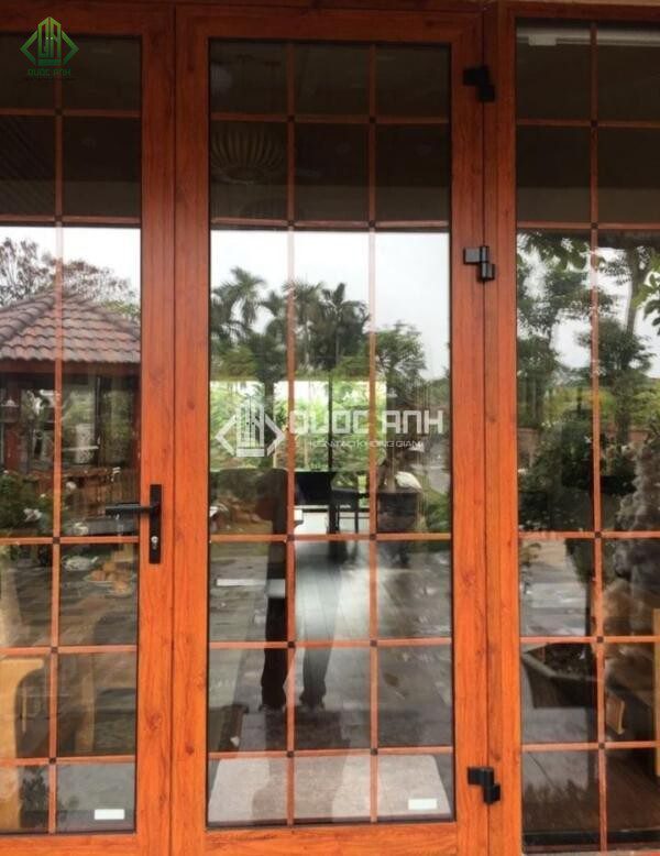Cửa nhôm Xingfa vẫn gỗ được ưa chuộng.