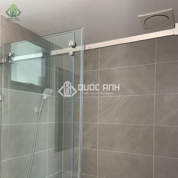 Cửa kính lùa ray inox 10x30 hoạt động êm ái nhờ cấu tạo đặc biệt.
