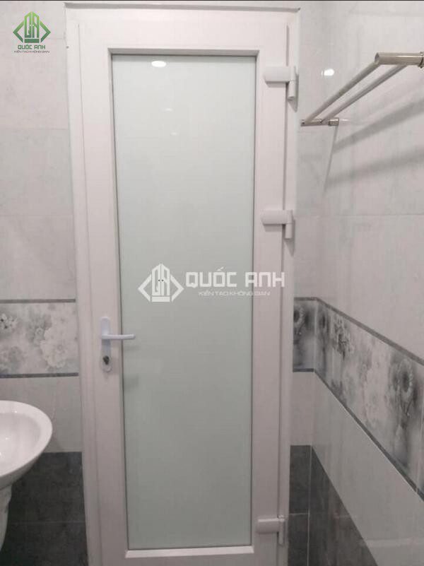 Cửa nhôm nhà vệ sinh màu trắng