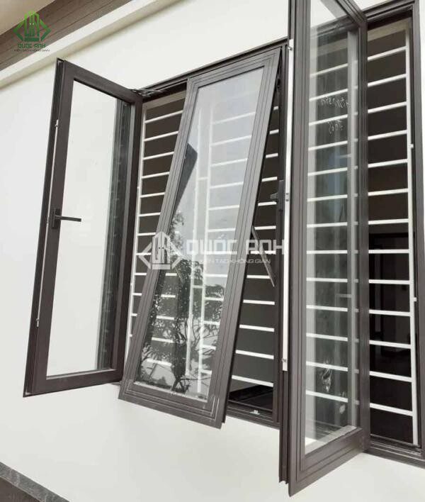 Khung bảo vệ cửa sổ nhôm Xingfa.