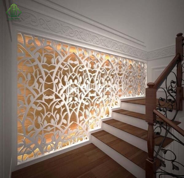 Vách ngăn CNC cố định.