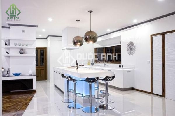 Quốc Anh Door chuyên lắp đặt quầy bar bếp nhôm kính giá cạnh tranh.