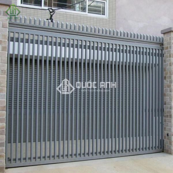 Cổng sắt hộp có thiết kế đơn giản.