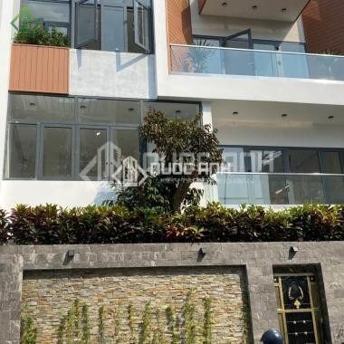 Công trình Vách kính cường lực, cửa bản lề sàn – Phòng khám nha khoa Tân Hương, Tân Phú