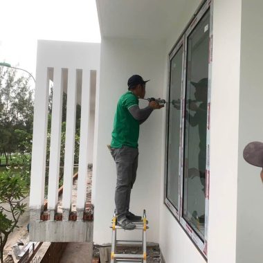 Các lưu ý khi sử dụng cửa kính cường lực mà bạn nhất định phải biết